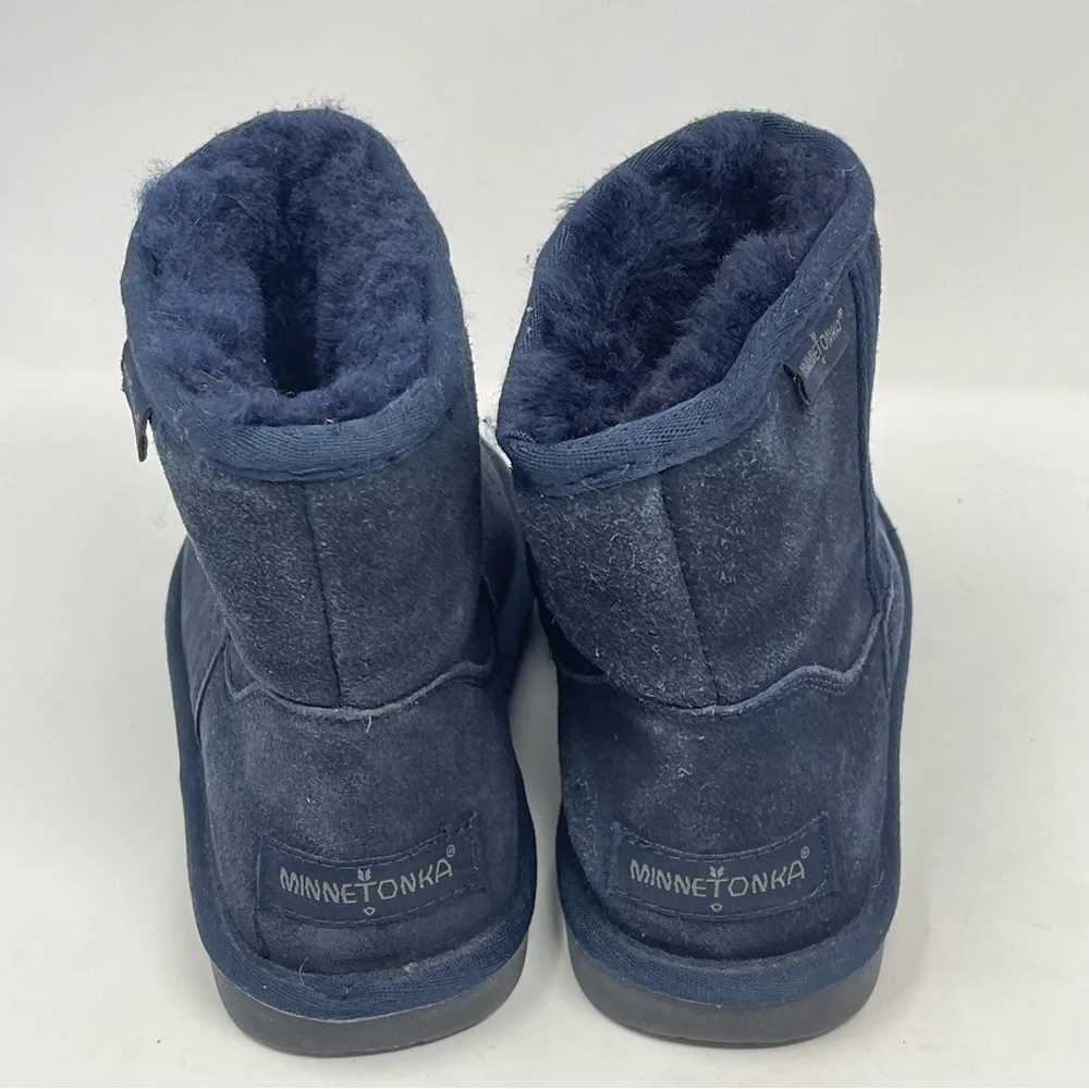 Minnetonka Olympia Boots Womens 6 Blue Suede Ankle Sheepskin Wool Lined Winter